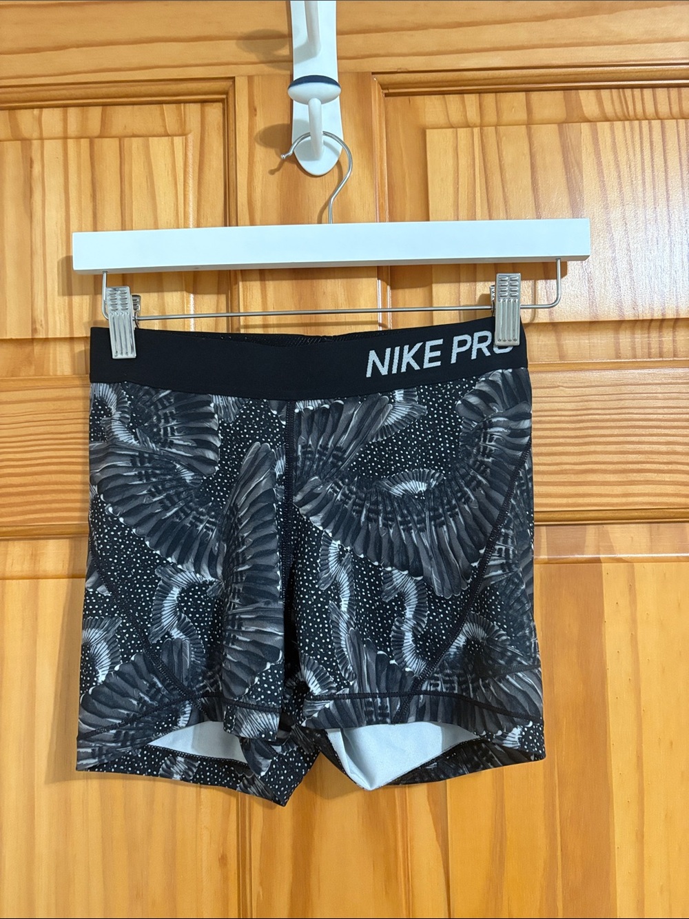 Nike Pro Dri-Fit Size Small Black and Grey Spandex Athletic Shorts